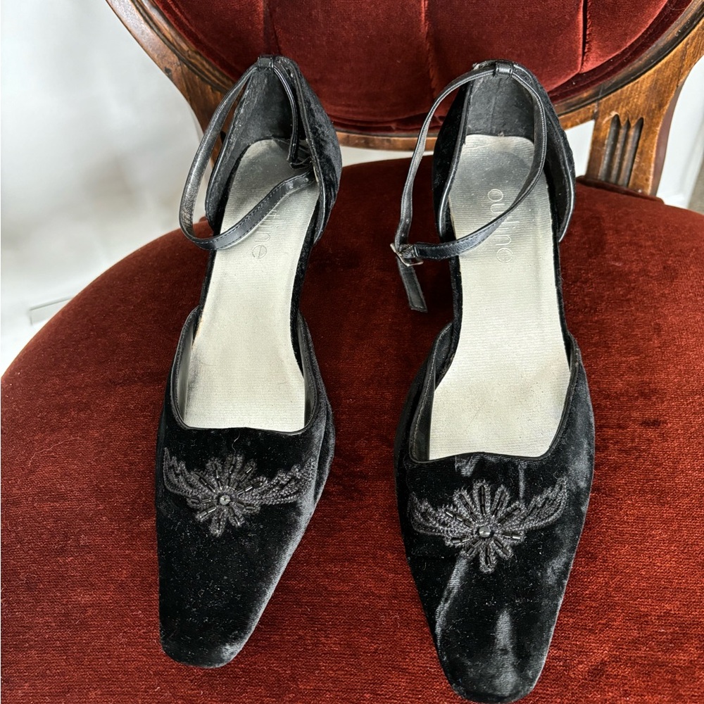 Black velvet kitten heels